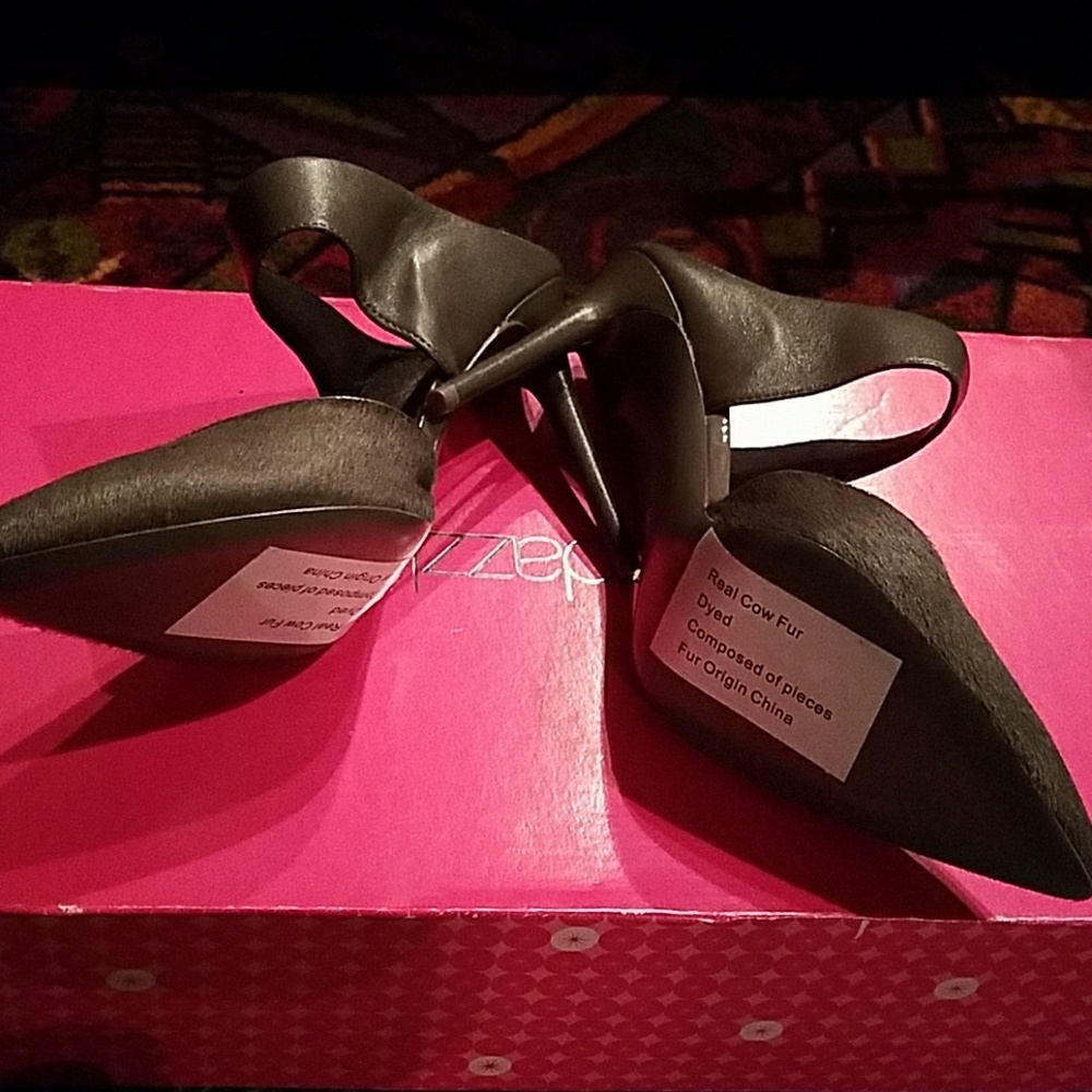 Shoes - Picture 3 of 3